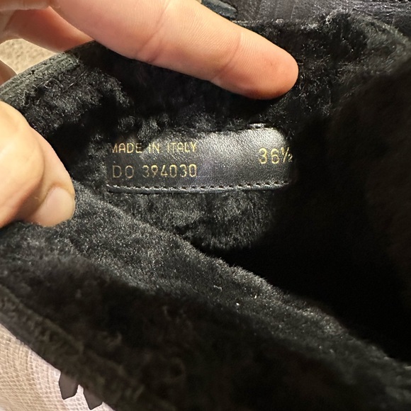 SAINT LAURENT black leather moccasin boot. Fur lined. 36.5 women’s size 6 - Picture 6 of 7